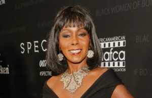 Judy Pace, atriz e modelo pioneira conhecida por ‘Peyton Place’, ‘Brian’s Song’ e ‘The Young Lawyers’, morre aos 83 anos Judy Pace (Photo by Chelsea Lauren/Variety/Penske Media via Getty Images)