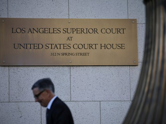 Júri dos EUA considera Meta e Alphabet responsáveis ​​​​em caso histórico de dependência de mídia social
