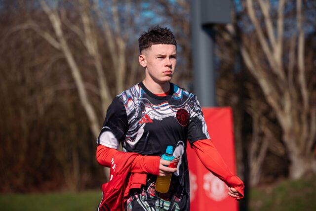 Kai Rooney manda mensagem após marcar para o Man Utd U18, Chido Obi responde
