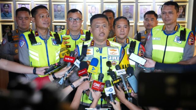 Kakorlantas Sarankan Pemudik Manfaatkan WFA para Atur Jadwal Arus Balik Kakorlantas Sarankan Pemudik Manfaatkan WFA para Atur Jadwal Arus Balik