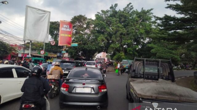 Kapolda Jabar Bongkar Jurus Atasi Macet Mudik di Nagreg, 10 Menit Langsung Lancar!
