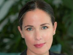 Katherine Pope, chefe da Sony Pictures TV, assume a divisão improvisada com a saída de Eli Holzman e Aaron Saidman Katherine Pope