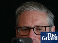 Keir Starmer diz que o Reino Unido ‘terá que agir’ para restringir recursos das mídias sociais Keir Starmer diz que o Reino Unido ‘terá que agir’ para restringir recursos das mídias sociais