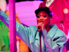 Keke Palmer canta ao vivo no SXSW após a estreia de ‘I Love Boosters’ enquanto Boots Riley fala sobre como combater o fascismo com a moda Keke Palmer canta ao vivo no SXSW após a estreia de 'I Love Boosters' enquanto Boots Riley fala sobre como combater o fascismo com a moda