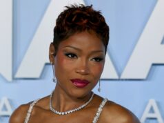 Keke Palmer recebe estranha proposta de casamento de um fã enquanto discursava no SXSW; Taylour Paige brinca ‘Desculpe por este homem’ Keke Palmer recebe estranha proposta de casamento de um fã enquanto discursava no SXSW; Taylour Paige brinca 'Desculpe por este homem'