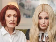Kelly e Sharon Osbourne encantam os fãs enquanto filmam um vídeo alegre para Omaze depois que ela se defendeu de traficantes de corpo cruéis Kelly Osbourne, 41, e sua mãe Sharon, 73, encantaram seus fãs ao filmarem um vídeo alegre para Omaze depois que ela foi forçada a se defender contra cruéis bodyshamers