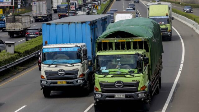 Kemenhub Ancam Bekukan Izin Perusahaan Pelanggar Aturan Pembatasan Angkutan Barang
