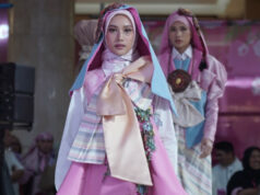Ketika Mode Muslim Bertemu Nuansa Musim Bunga di Atas Panggung Pista Ketika Mode Muslim Bertemu Nuansa Musim Bunga di Atas Panggung Pista