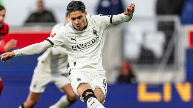 Kevin Diks Kenakan Ban Kapten Gladbach, Bawa Tim Menjauh da Zona Degradasi
