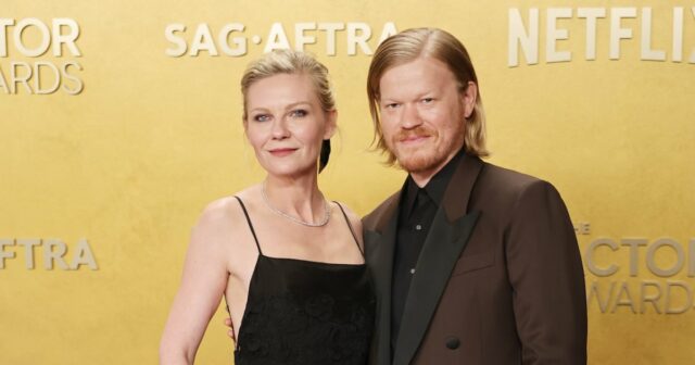 Kirsten Dunst, Jesse Plemons e mais casais chiam no SAG's Actor Awards
