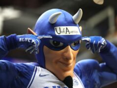 Lacy, popular streamer ao vivo, quebra por causa de assentos gratuitos no March Madness Lacy, popular streamer ao vivo, quebra por causa de assentos gratuitos no March Madness