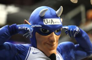 Lacy, popular streamer ao vivo, quebra por causa de assentos gratuitos no March Madness Lacy, popular streamer ao vivo, quebra por causa de assentos gratuitos no March Madness