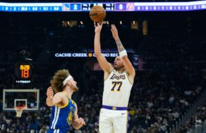 Lakers assumem o comando cedo, nunca olham para trás e eliminam Warriors Lakers assumem o comando cedo, nunca olham para trás e eliminam Warriors
