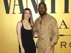 Lamorne Morris convida a co-estrela de ‘New Girl’ Nasim Pedrad para um encontro durante o podcast: “I’ma Go Date Nasim” Lamorne Morris convida a co-estrela de 'New Girl' Nasim Pedrad para um encontro durante o podcast: “I'ma Go Date Nasim”