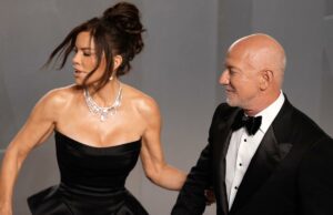 Lauren Sánchez afasta Jeff Bezos no tapete vermelho da Vanity Fair Oscars Party 2026 Lauren Sánchez afasta Jeff Bezos no tapete vermelho da Vanity Fair Oscars Party 2026