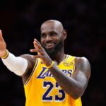 LeBron James empata recorde da NBA com maior número de jogos disputados na temporada regular