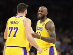 LeBron James faz forte declaração sobre Luka Doncic após vitória do Lakers Lakers players Luka Doncic and LeBron James