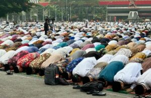 Lebaran Muhammadiyah Jatuh pada Jumat 20 Maret, Apakah Masih Wajib Salat Jumat? Ini Penjelasan Lengkapnya Lebaran Muhammadiyah Jatuh pada Jumat 20 Maret, Apakah Masih Wajib Salat Jumat? Ini Penjelasan Lengkapnya