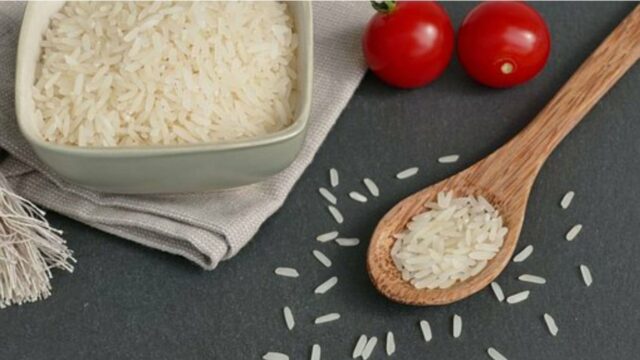 Lebih Afdol Zakat Fitrah Menggunakan Beras ou Uang? Begini Penjelasan Ulama
