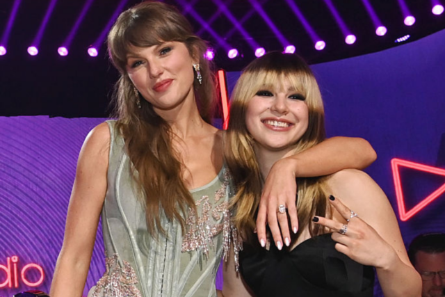 Leia o discurso viral completo de Taylor Swift após a conquista de prêmios que quebram recordes
