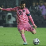 Leo Messi junta-se a Cristiano Ronaldo no clube dos 900 golos