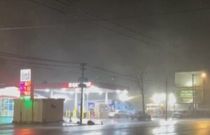 Leste e centro-oeste dos EUA atingidos por enorme tempestade Leste e centro-oeste dos EUA atingidos por enorme tempestade