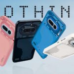 Uma pessoa segurando o Nothing Phone (4a) Pro