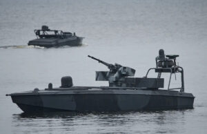 Líbia reboca navio-tanque russo da ‘frota sombra’ à deriva para evitar vazamento no Mediterrâneo Yahoo news home