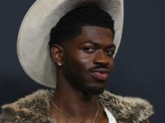 Lil Nas X manda lembranças aos fãs enquanto advogado busca diversão no caso de bateria do LAPD Lil Nas X manda lembranças aos fãs enquanto advogado busca diversão no caso de bateria do LAPD
