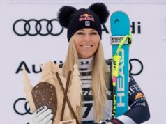 Lindsey Vonn mostra perna enfaixada durante treino após acidente nas Olimpíadas Lindsey Vonn mostra perna enfaixada durante treino após acidente nas Olimpíadas de 2026
