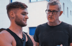 ‘Louis Theroux: Inside The Manosphere’: os momentos mais selvagens do documento da Netflix, da ‘monogamia unilateral’ aos discursos homofóbicos e anti-semitas 'Louis Theroux: Inside The Manosphere': os momentos mais selvagens do documento da Netflix, da 'monogamia unilateral' aos discursos homofóbicos e anti-semitas