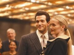 ‘Love Story’ dá a John F. Kennedy Jr. e Carolyn Bessette Kennedy uma despedida dolorosa e melancólica 'Love Story' dá a John F. Kennedy Jr. e Carolyn Bessette Kennedy uma despedida dolorosa e melancólica