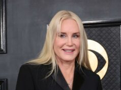 ‘Love Story’ não recebe o carinho de Daryl Hannah por sua interpretação: ‘Nomes reais não são ferramentas fictícias’ 'Love Story' não recebe o carinho de Daryl Hannah por sua interpretação: 'Nomes reais não são ferramentas fictícias'