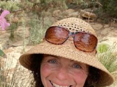 Mãe britânica, de 56 anos, morre quando terremoto causa uma ‘onda estranha’ que a esmagou contra pedras enquanto nadava em Tenerife Chantelle Buck-Forrest diz que sua mãe Rose Buck, de 56 anos (foto), foi nadar na manhã de quarta-feira, 25 de fevereiro, durante as férias na Costa Adeje, Tenerife