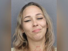 Mãe da Flórida com tatuagem de coração sorri em foto acusada de tentar assassinar sua irmã Magdalena Dybkowska