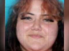 Mãe é presa após atropelar criança que caiu de veículo em movimento Mãe abandonou filho e dirigiu por vários estados antes de atingir fatalmente uma mulher com seu carro