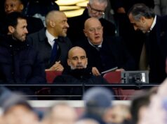 Man City segura o West Ham e perde terreno para o Arsenal, líder da Premier League Man City segura o West Ham e perde terreno para o Arsenal, líder da Premier League