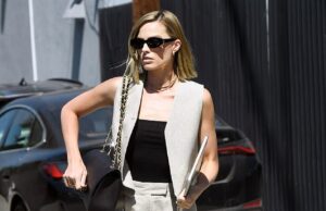 Margot Robbie sofre um raro erro de moda ao sair para uma reunião de negócios Margot Robbie sofre um raro erro de moda ao sair para uma reunião de negócios