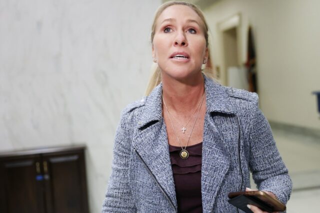 Marjorie Taylor Greene adverte que Trump pode ser o 'motivo' da mudança de assento no Senado do Texas
