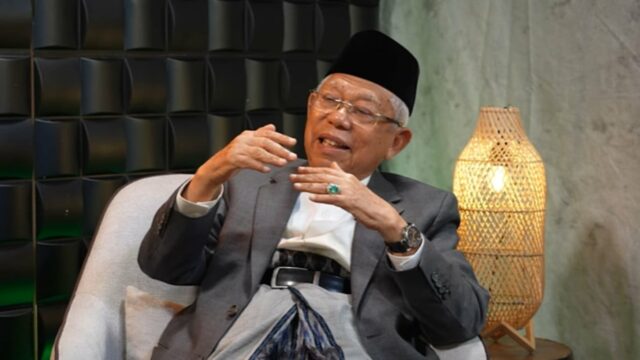 Ma'ruf Amin Jadi Khatib Salat Id di Balai Kota Jacarta Ma'ruf Amin Jadi Khatib Salat Id di Balai Kota Jacarta