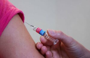 Masyarakat Diminta Anak yang Akan Dibawa Mudik Lebaran Diimunisasi Lengkap Masyarakat Diminta Anak yang Akan Dibawa Mudik Lebaran Diimunisasi Lengkap