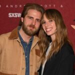 Maya-Hawke-e-Christian-Lee-Hutson-GettyImages-2041706365