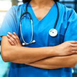 Médicos de Calcutá dão a uma idosa que vive com doença cardíaca grave um novo sopro de vida