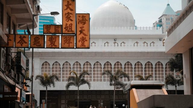 Menelusuri 3 Masjid Bersejarah em Hong Kong, Jejak Komunitas Muslim em Tengah Kota Modern

