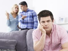 Meu filho de 35 anos está me sangrando até secar. Dei-lhe milhares nos últimos 20 anos… simplesmente não aguento mais. Eu só quero que ele pare. QUERIDA CAROLINE responde a uma das cartas mais comoventes que recebeu Meu filho de 35 anos sempre precisa de dinheiro emprestado... ele está me esgotando financeiramente