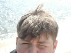 Meu filho voltou da escola com dor de cabeça… 18 horas depois ele estava morto: mãe cujo filho de 18 anos morreu de meningite B diz que começou com um sintoma leve – e agora quer que todos os jovens tenham alta Alfie Mullans, 18 anos, morreu de meningite B em 2023, apenas 18 horas depois de reclamar pela primeira vez de dor de cabeça