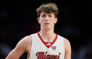 Miami (OH) fica perfeito 31-0 em meio a um final ‘nojento’ com lixo jogado Miami (OH) fica perfeito 31-0 em meio a um final ‘nojento’ com lixo jogado