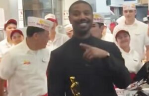Michael B. Jordan segue para In-N-Out após a primeira vitória no Oscar – e a multidão enlouquece Michael B. Jordan segue para In-N-Out após a primeira vitória no Oscar - e a multidão enlouquece