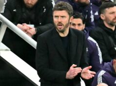 Michael Carrick faz promessa após a primeira derrota no comando do Man Utd contra o Newcastle, de 10 jogadores Michael Carrick faz promessa após a primeira derrota no comando do Man Utd contra o Newcastle, de 10 jogadores