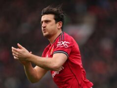 Michael Carrick impressionado com Harry Maguire enquanto negociações internas sobre seu futuro no Man Utd Michael Carrick impressionado com Harry Maguire enquanto negociações internas sobre seu futuro no Man Utd